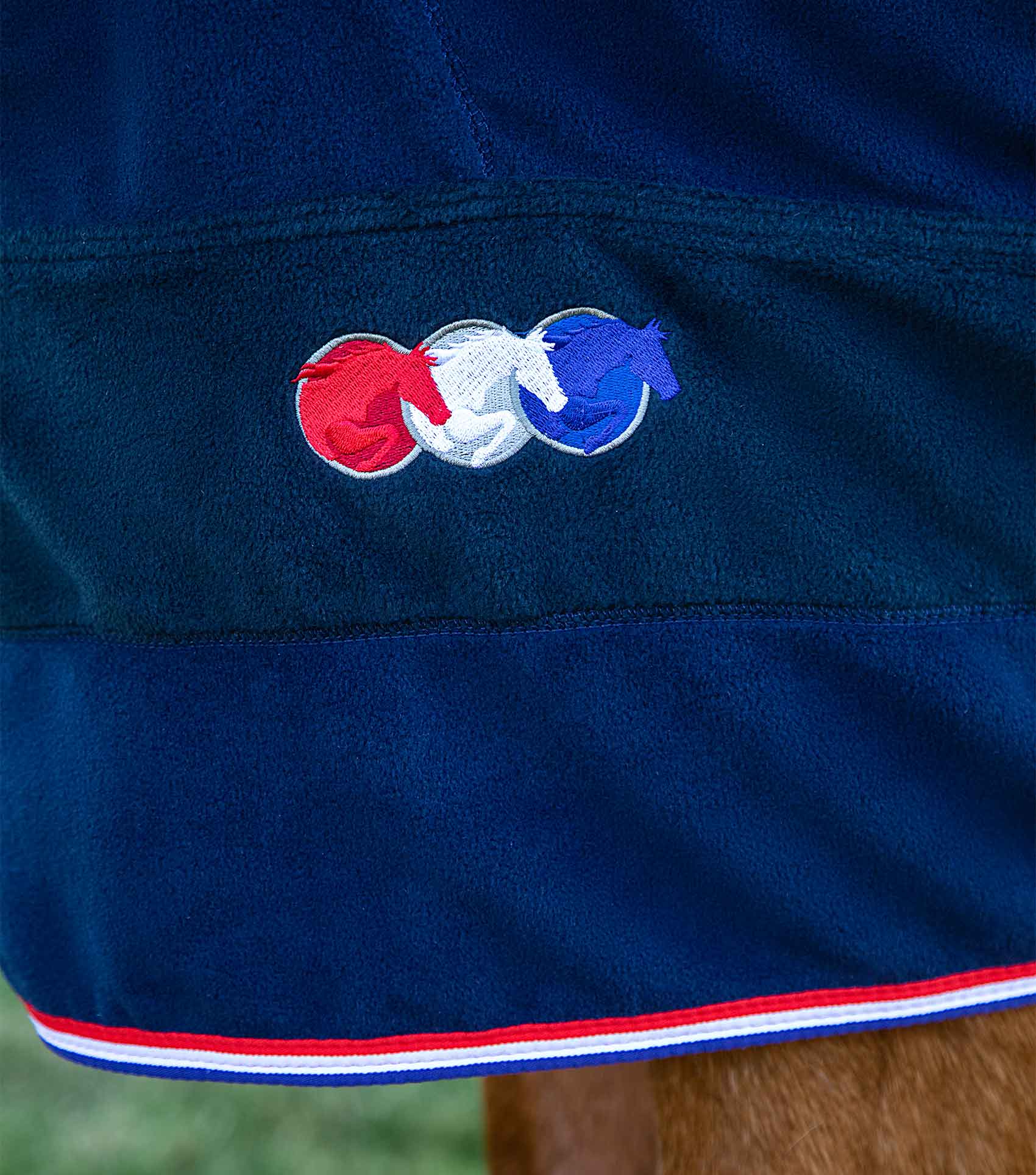 END OF LINE SALE - Buster Fleece Cooler Rug - Vecto Edition Navy - Image 3