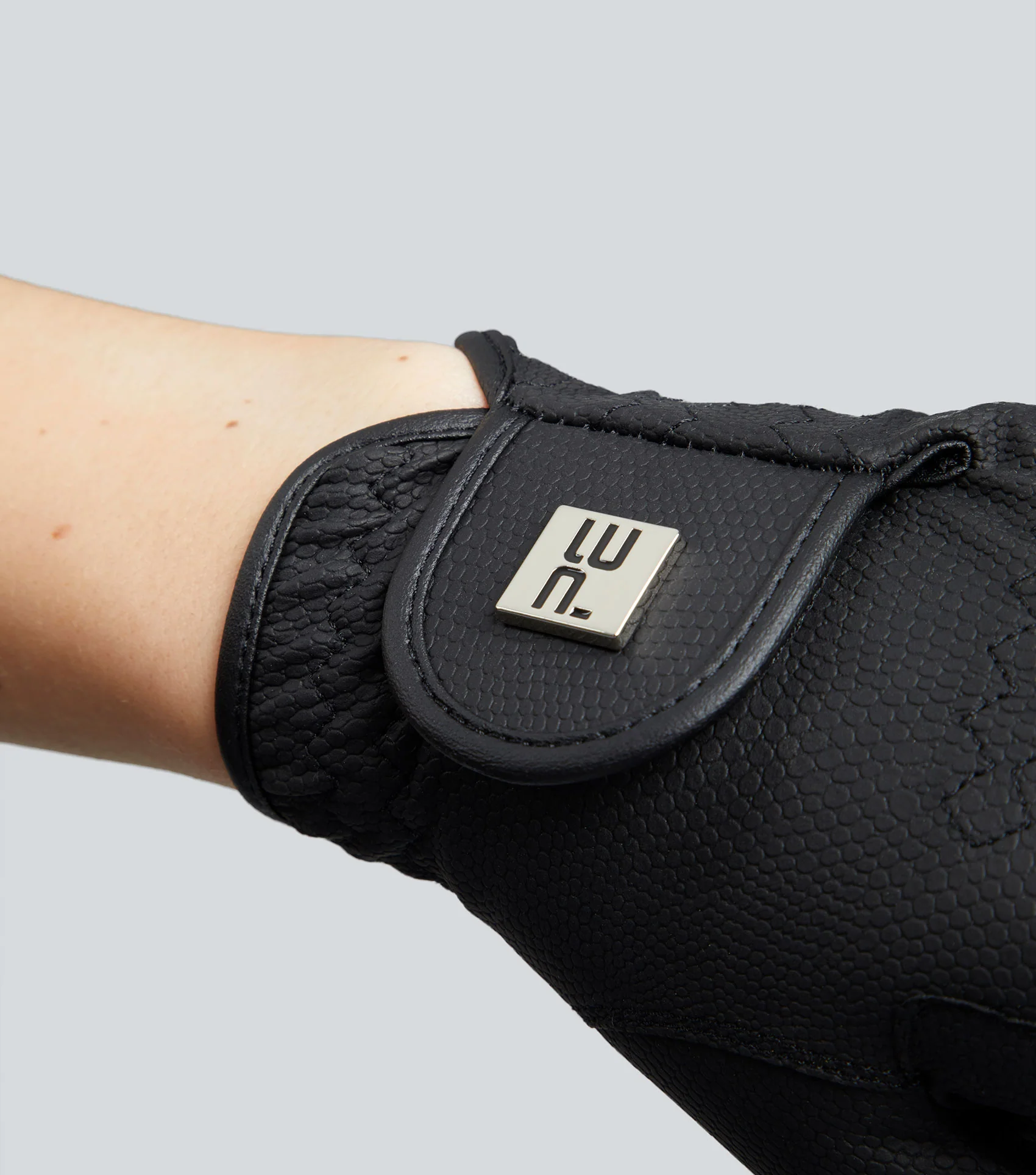 SALE Metaro Ladies Riding Gloves Black - Image 3