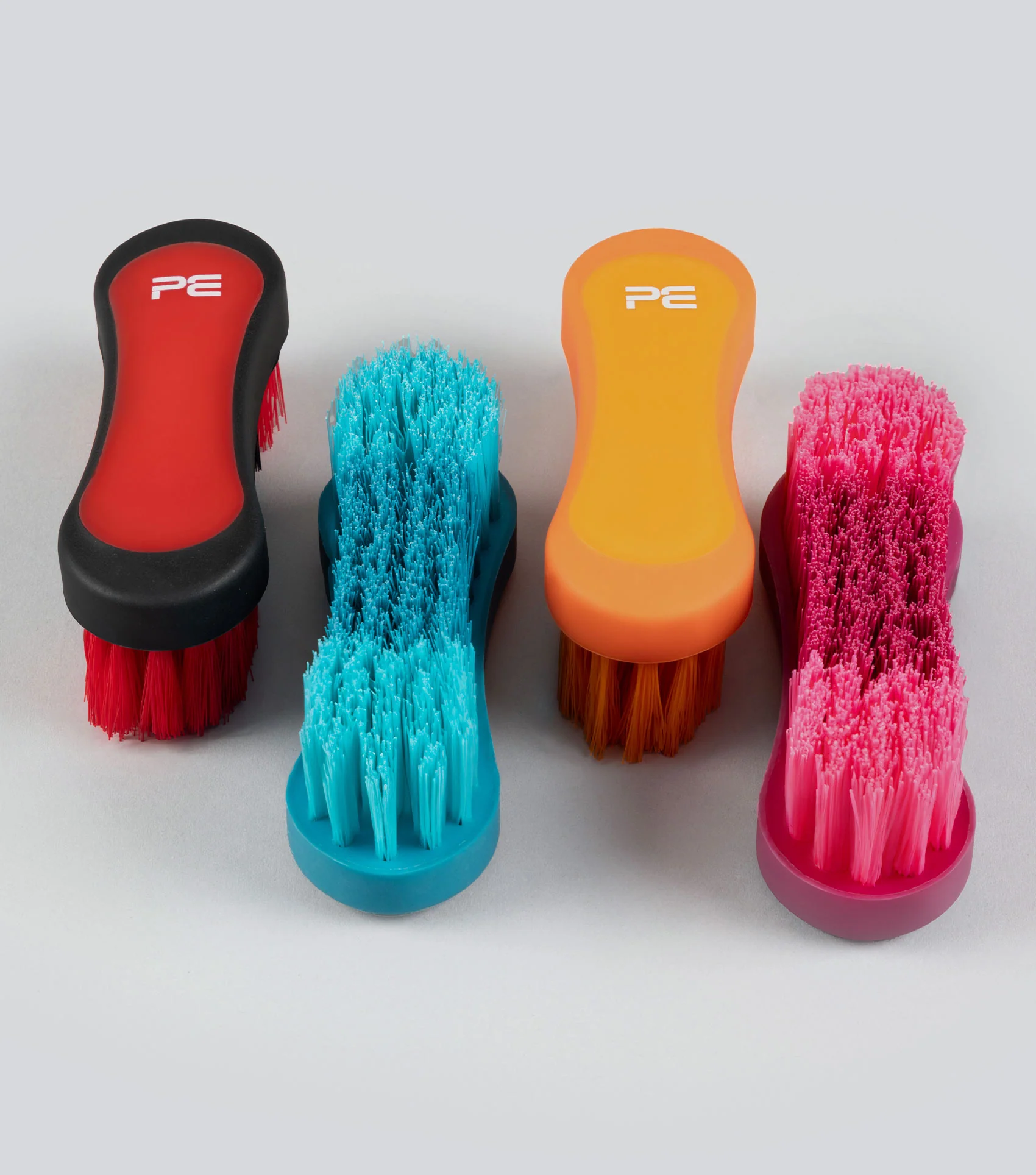 Soft-Touch Hoof Brush Black & Red - Image 4