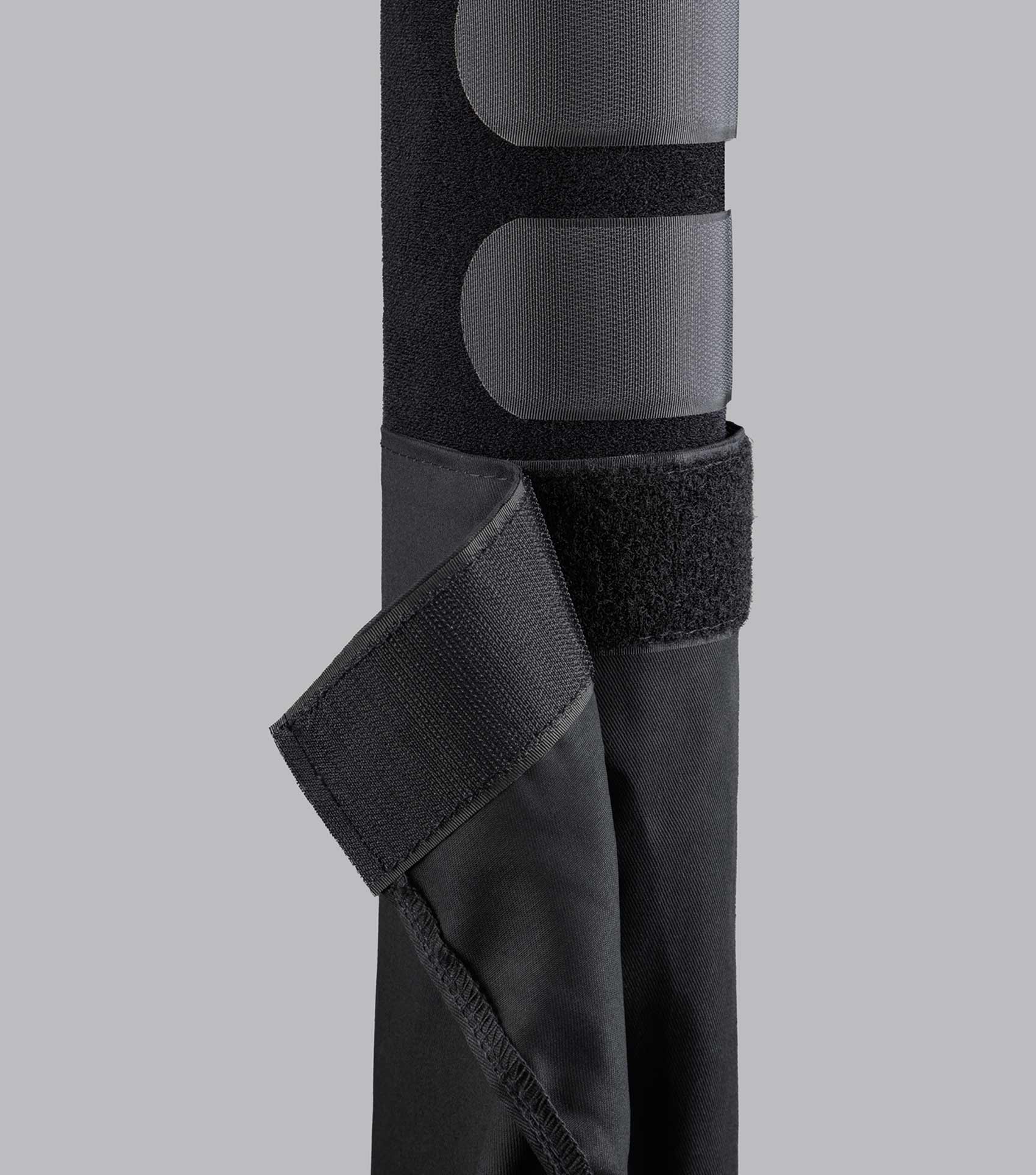 Spare Horse Tail Bag Black - Image 3